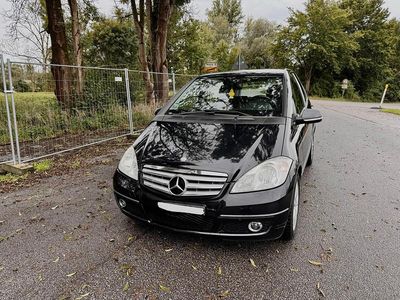 Usata Mercedes A180 109 CV (80 kW) 2009 Nero Utilitaria