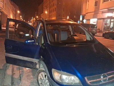 Gebraucht Opel Zafira 125 PS (91 kW) 2002 Van / Kleinbus