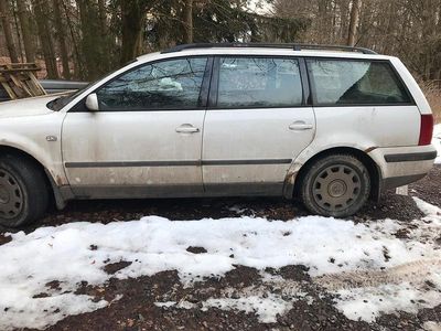Gebraucht VW Passat 1998 Weiß Kombi