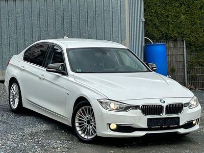 Gebraucht BMW 320 Luxury Line 184 PS (135 kW) 2012 Weiß Limousine