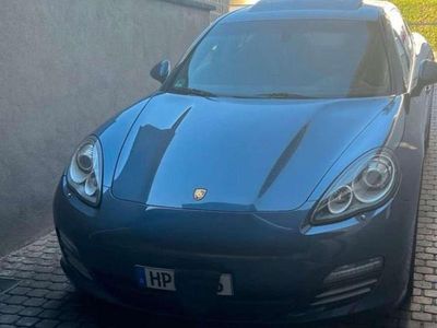 Porsche Panamera 4S