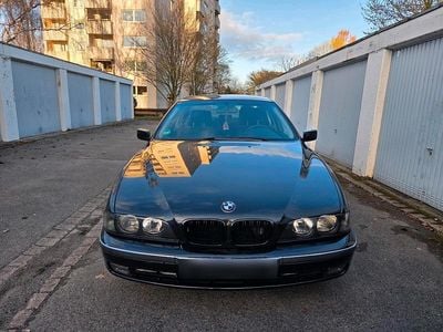 Usata BMW 520 Basis 150 CV (110 kW) 1996 Nero Berlina