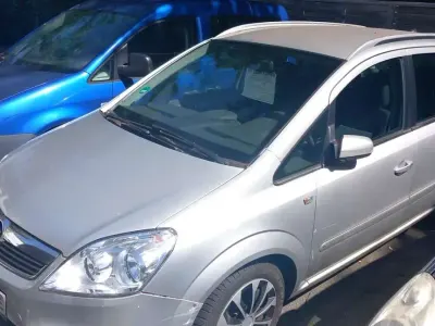 Gebraucht Opel Zafira 140 PS (102 kW) 2006 Silber Van / Kleinbus