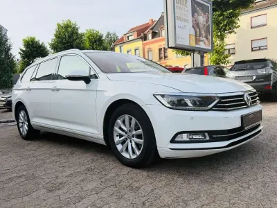 Gebraucht VW Passat Comfortline 150 PS (110 kW) 2018 Weiß Kombi
