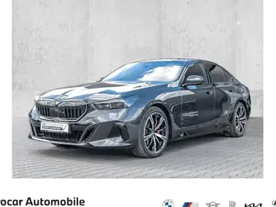 Gebraucht BMW 530 Comfort Edition 286 PS (210 kW) 2025 Grau Kombi