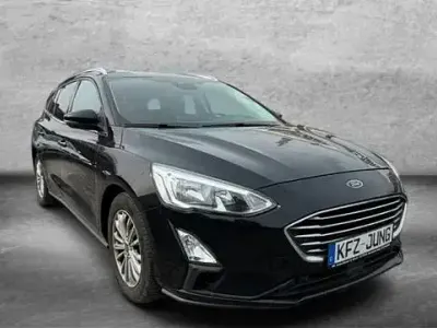 Gebraucht Ford Focus Titanium 125 PS (91 kW) 2019 Schwarz Kombi