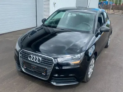Gebraucht Audi A1 86 PS (63 kW) 2012 Schwarz Kleinwagen
