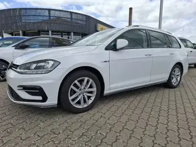 Gebraucht VW Golf VII Comfortline 150 PS (110 kW) 2020 Weiß Limousine