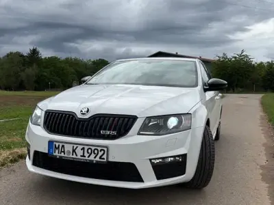 Gebraucht Skoda Octavia vRS 184 PS (135 kW) 2016 Weiß Kombi