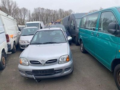Gebraucht Nissan Micra Comfort 54 PS (39 kW) 2000 Silber Kleinwagen