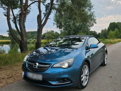 Gebraucht Opel Cascada 140 PS (102 kW) 2013 Blau Cabrio