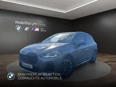 Gebraucht BMW 223 Active Tourer M Sport 204 PS (150 kW) 2025 Grau Van / Kleinbus
