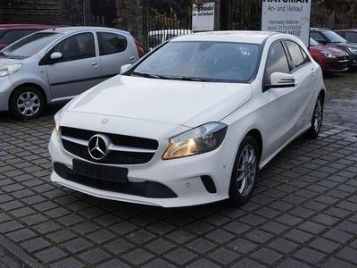 Gebraucht Mercedes A200 136 PS (100 kW) 2015 Weiß Limousine