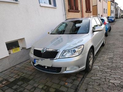 Gebraucht Skoda Octavia 105 PS (77 kW) 2012 Silber Kombi