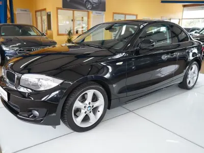 Gebraucht BMW 120 Coupé Sport Line 170 PS (125 kW) 2012 Schwarz Coupé