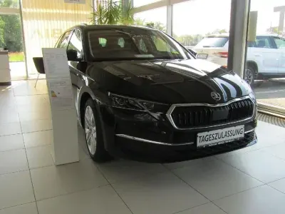 Nowe Skoda Octavia 150 KM (110 kW) 2025 Czarny Kombi