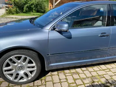 Gebraucht VW Phaeton 334 PS (245 kW) 2014 Blau Limousine