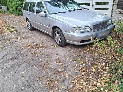 Second-hand Volvo V70 144 CP (105 kW) 1999 Gri Break