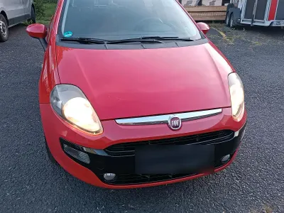 Gebraucht Fiat Punto Evo 69 PS (50 kW) 2011 Rot Kleinwagen