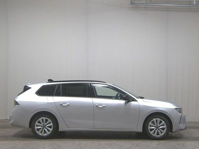 Aluminium grau metallic Gebraucht 2024 Opel Astra Business Kombi | 19.380 € (Guter Preis)