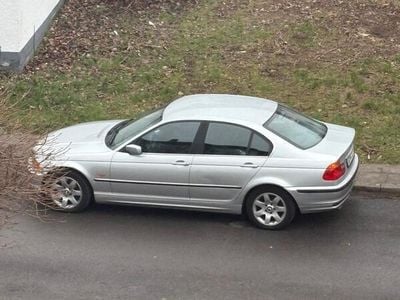 BMW 325