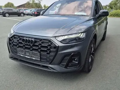 Gebraucht Audi Q5 Competition 204 PS (150 kW) 2023 Grau SUV