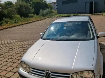 Gebraucht VW Golf IV 110 PS (80 kW) 2004 Silber Limousine