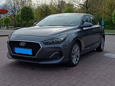 gebraucht Hyundai i30 1.4 T-GDI Style Fastback, ab Mitte Mai