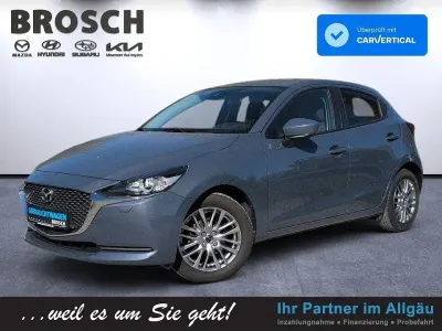 Usado Mazda 2 Sky 90 HP (66 kW) 2020 Cinzento Sedan