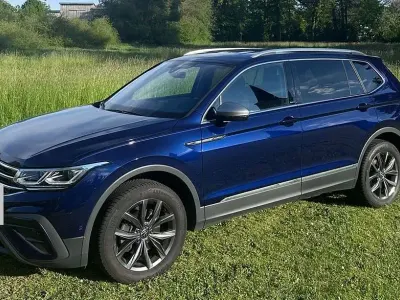 Gebraucht VW Tiguan Allspace Move 150 PS (110 kW) 2023 Blau SUV