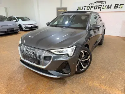 Gebraucht Audi e-tron S-Line 300 kW (408 PS) 2022 Grau SUV