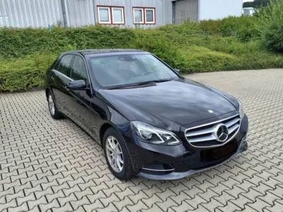 Gebraucht Mercedes E350 Avantgarde 258 PS (189 kW) 2016 Schwarz Limousine