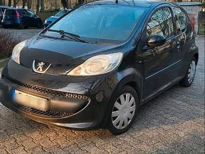 Second-hand Peugeot 107 68 CP (50 kW) 2007 Negru Hatchback