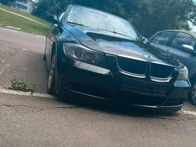 Gebraucht BMW 320 Comfort Edition 186 PS (136 kW) 2008 Schwarz Kombi