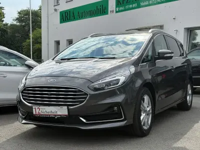 Gebraucht Ford S-MAX Titanium 150 PS (110 kW) 2022 Grau Van / Kleinbus