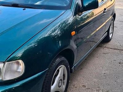 Second-hand VW Polo 65 CP (47 kW) 1996 Verde Hatchback