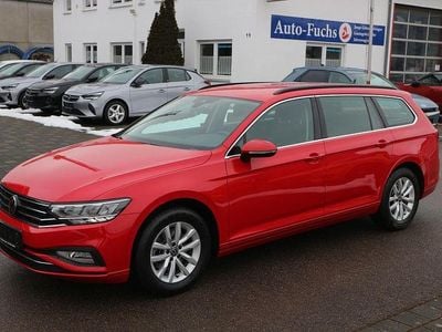 Rot Gebraucht 2023 VW Passat Business Kombi | 21.950 € (Superpreis)