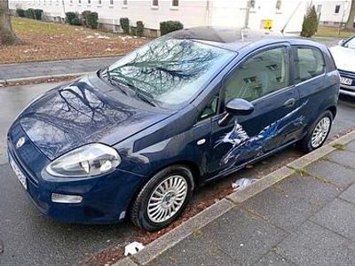 Blau Gebraucht 2012 Fiat Punto | 1.500 €
