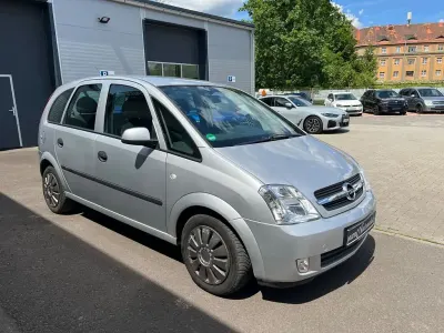 Gebraucht Opel Meriva Enjoy 101 PS (74 kW) 2004 Silber Van / Kleinbus