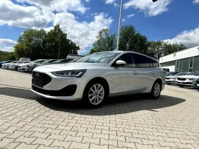 Gebraucht Ford Focus Cool & Connect 120 PS (88 kW) 2022 Polarsilber (metallic) Kombi