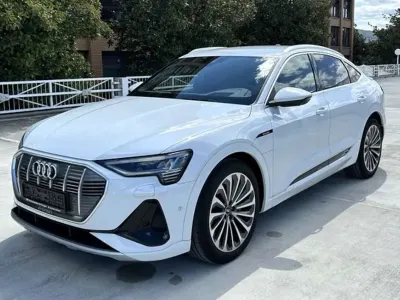 Gebraucht Audi e-tron Sportback S-Line 300 kW (408 PS) 2022 Weiß SUV