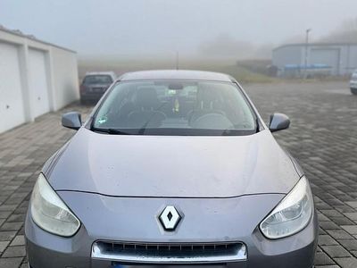 Gebraucht Renault Fluence 140 PS (102 kW) 2011 Gold Limousine