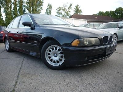 BMW 525