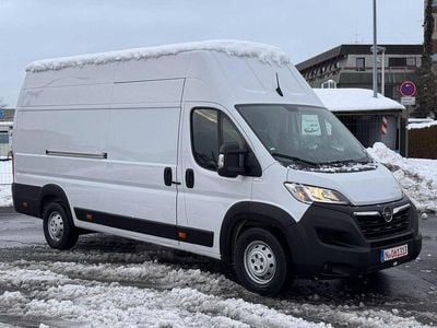 Weiß Gebraucht 2023 Opel Movano Van / Kleinbus | 14.990 € (Guter Preis)