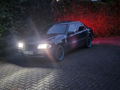 Mercedes C180