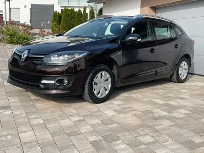 Gebraucht Renault Mégane LIMITED 110 PS (80 kW) 2015 Braun Limousine
