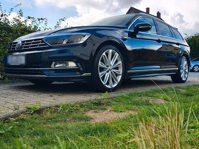 Gebraucht VW Passat R 239 PS (175 kW) 2017 Schwarz Kombi