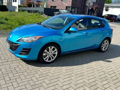 Usata Mazda 3 Edition 150 CV (110 kW) 2011 Blu Berlina