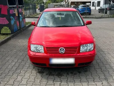 Gebraucht VW Bora 101 PS (74 kW) 1999 Rot Limousine