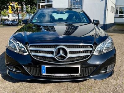 Mercedes E200